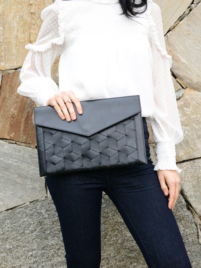 Mingle Clutch