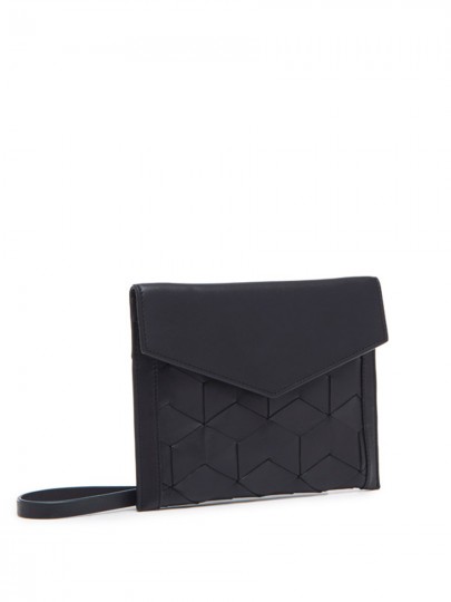 Wanderer Crossbody