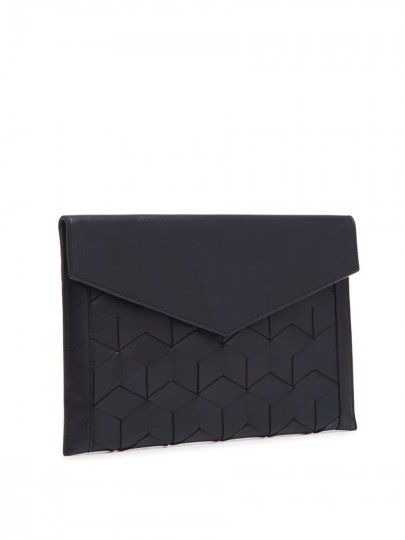 Mingle Clutch