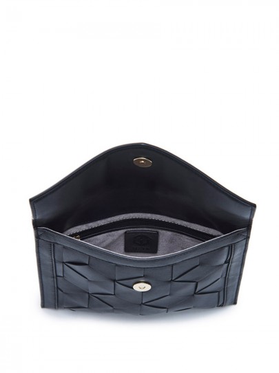 Wanderer Crossbody